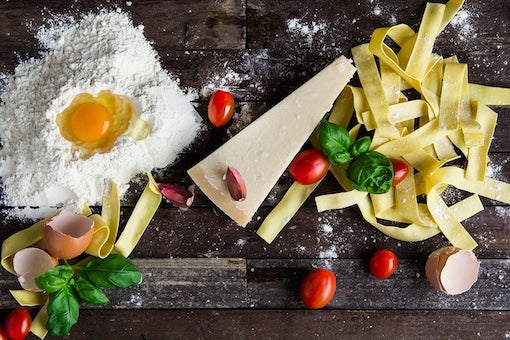 Oljčno olje v italijanski kuhinji: tkanje kulinaričnih mojstrovin